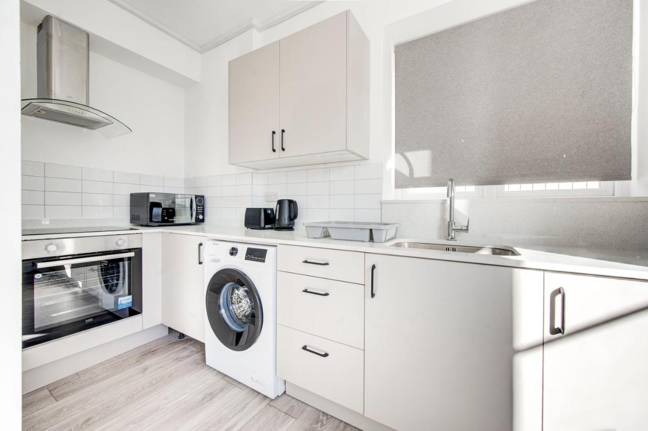 לונדון 2 Bedroom Apartment With Large Rooms And Wi-Fi מראה חיצוני תמונה